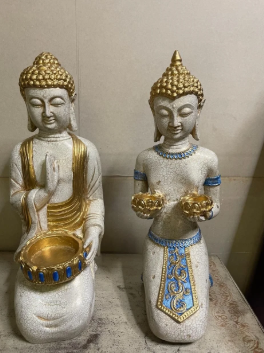 Imagens sagradas dourado e branco